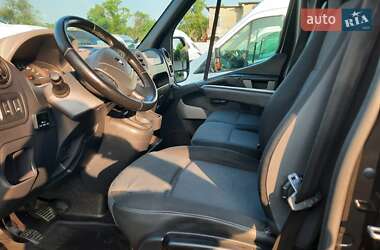 Грузовой фургон Renault Master 2017 в 
