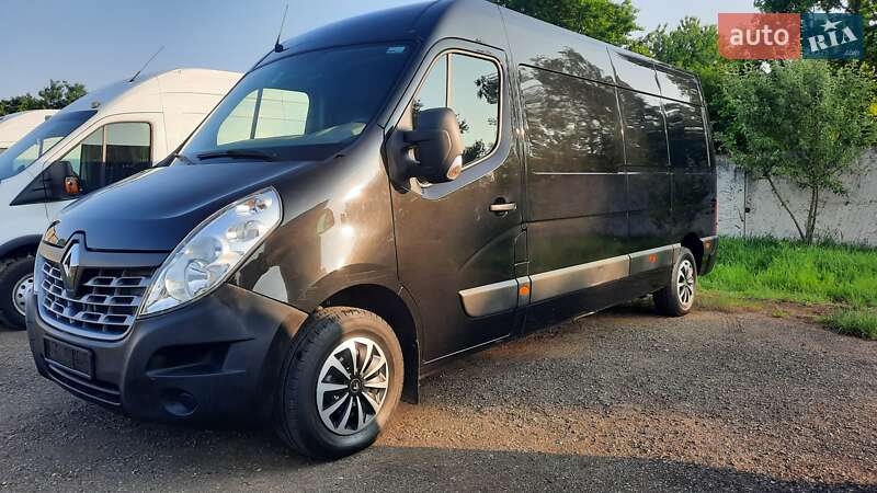 Грузовой фургон Renault Master 2017 в Ивано-Франковске