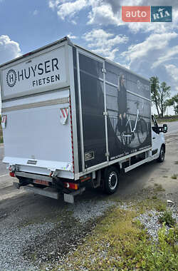 Грузовой фургон Renault Master 2021 в 