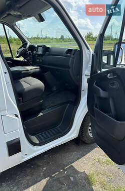 Грузовой фургон Renault Master 2021 в 