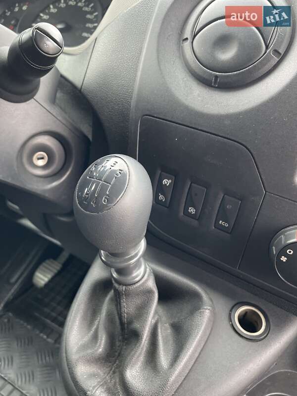 Грузовой фургон Renault Master 2016 в Днепре фото 15 Грузовой фургон Renault Master 2016 в Днепре