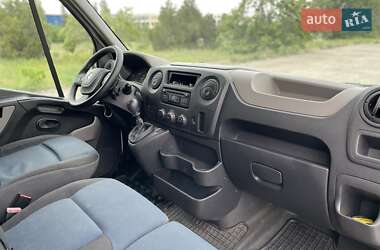 Вантажний фургон Renault Master 2016 в Дніпрі