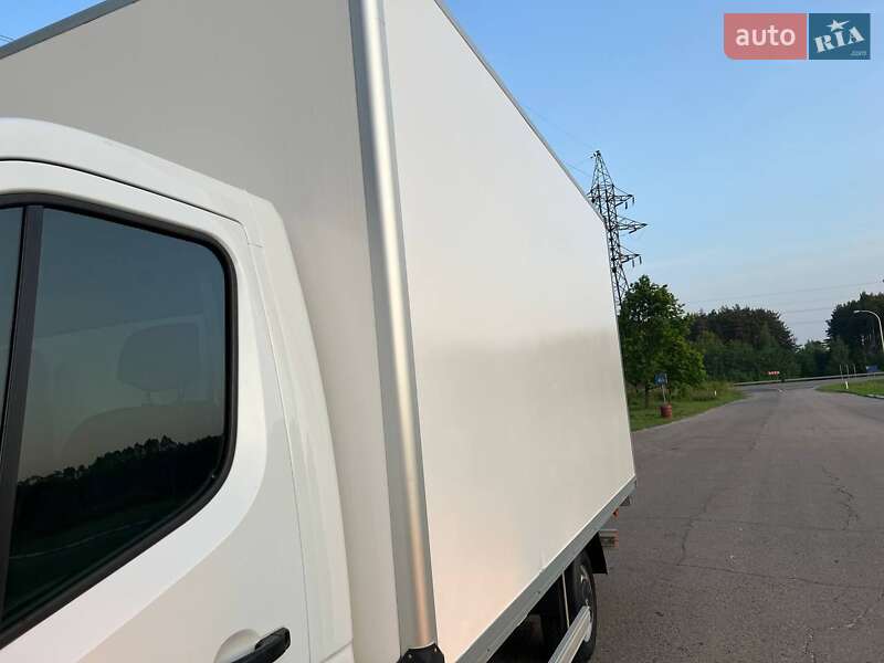 Вантажний фургон Renault Master 2021 в Києві