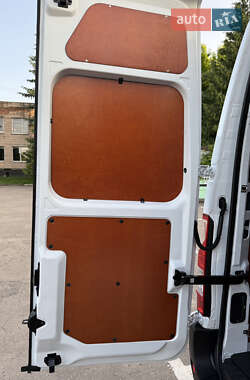 Вантажний фургон Renault Master 2022 в 