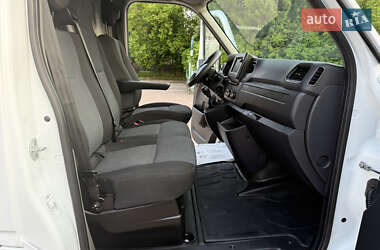 Вантажний фургон Renault Master 2022 в 