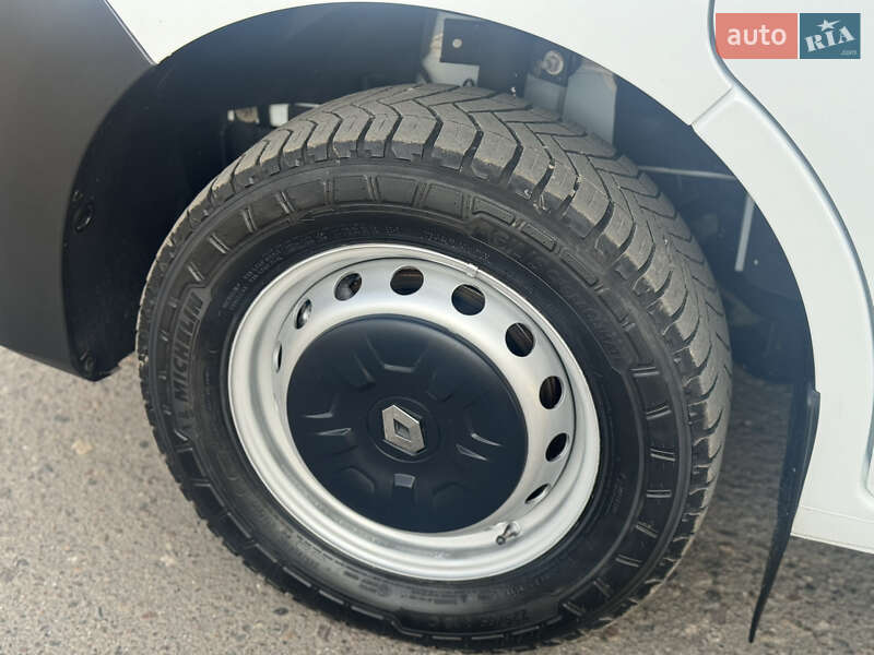 Грузовой фургон Renault Master 2020 в Дубно