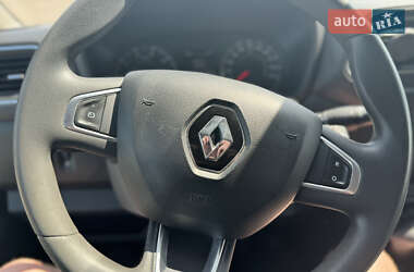 Грузовой фургон Renault Master 2021 в 