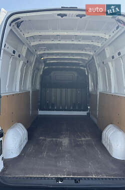 Грузовой фургон Renault Master 2021 в 