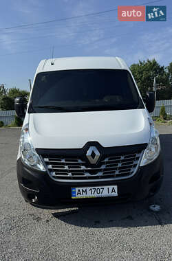 Вантажний фургон Renault Master 2017 в Чуднові