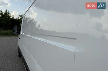 Грузовой фургон Renault Master 2021 в 