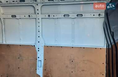 Грузовой фургон Renault Master 2016 в 