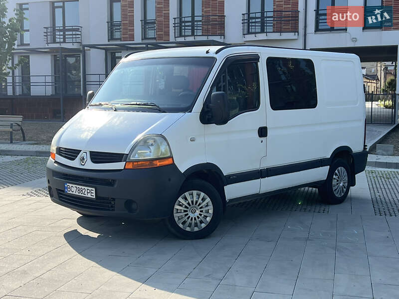 Вантажний фургон Renault Master 2006 в Самборі