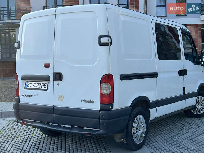 Вантажний фургон Renault Master 2006 в Самборі
