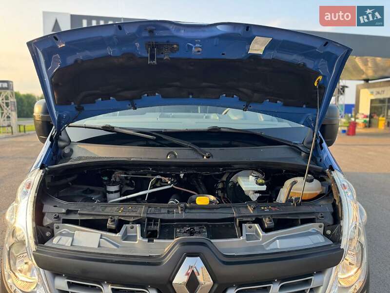 Грузопассажирский фургон Renault Master 2017 в Дубно