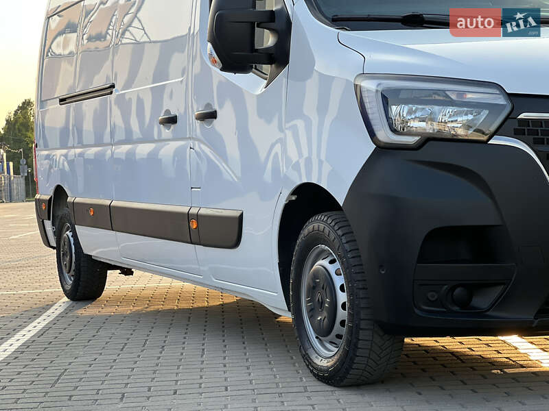 Грузовой фургон Renault Master 2022 в Дубно