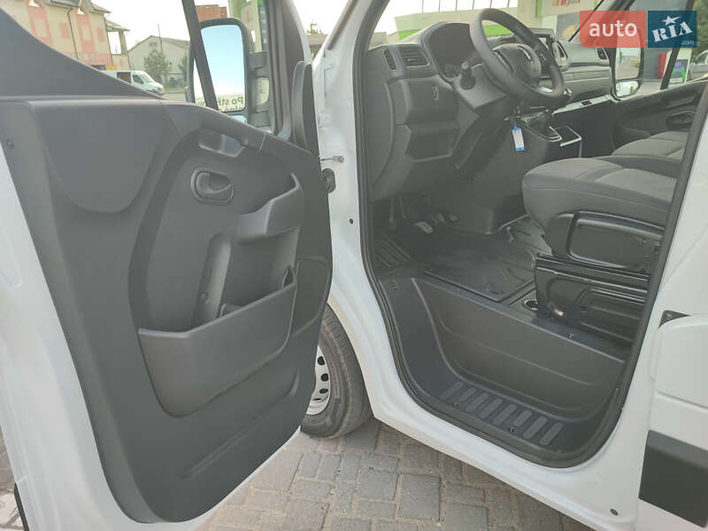 Грузовой фургон Renault Master 2022 в Днепре