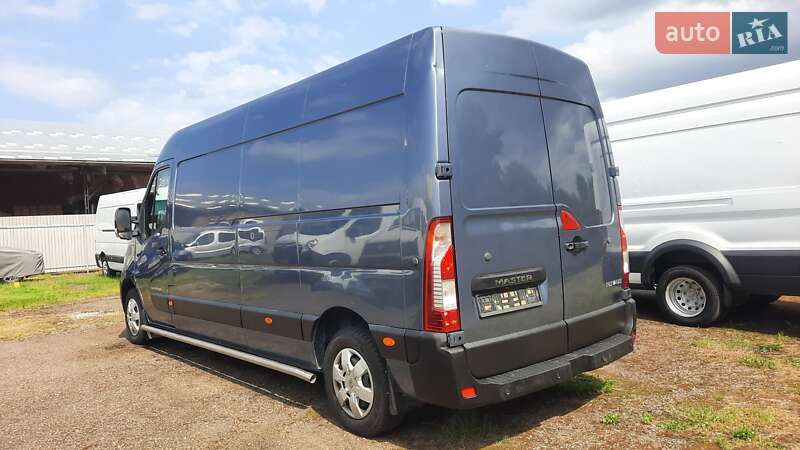Грузовой фургон Renault Master 2015 в Ивано-Франковске
