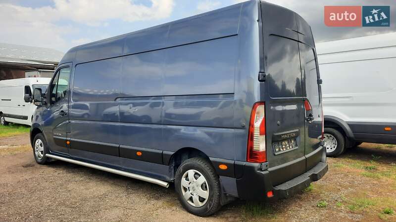 Грузовой фургон Renault Master 2015 в Ивано-Франковске
