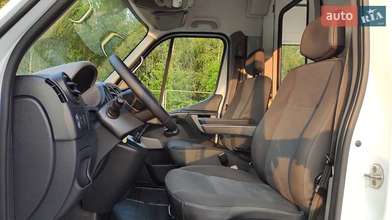 Грузовой фургон Renault Master 2017 в Бердичеве
