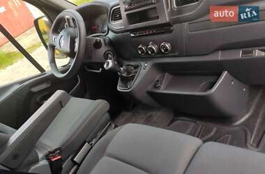 Грузовой фургон Renault Master 2022 в 