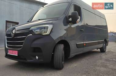 Грузовой фургон Renault Master 2022 в 