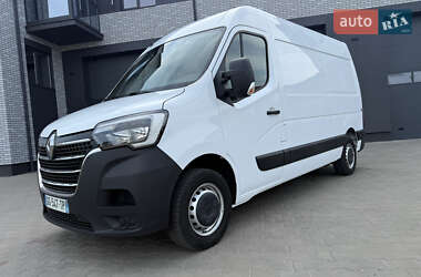 Грузовой фургон Renault Master 2022 в 