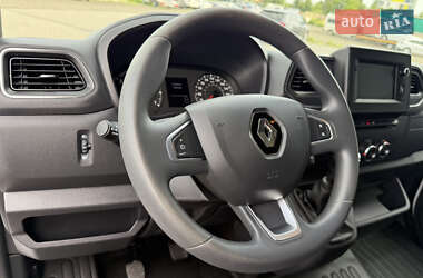 Грузовой фургон Renault Master 2022 в 