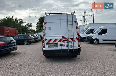 Грузовой фургон Renault Master 2021 в 
