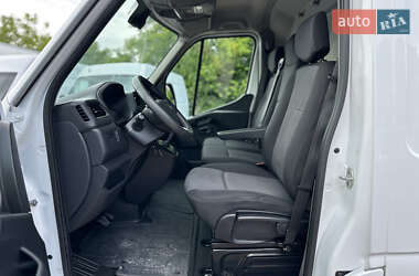 Грузовой фургон Renault Master 2021 в 