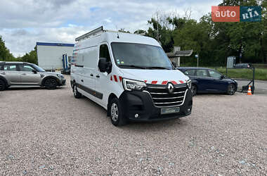 Грузовой фургон Renault Master 2021 в 