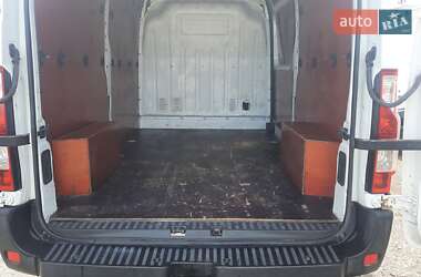 Грузопассажирский фургон Renault Master 2014 в 