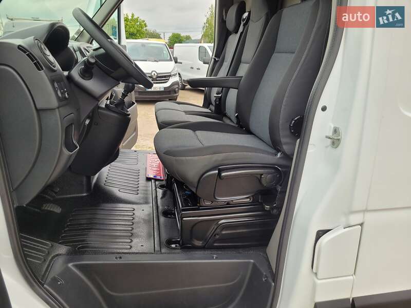 Грузовой фургон Renault Master 2019 в Луцке
