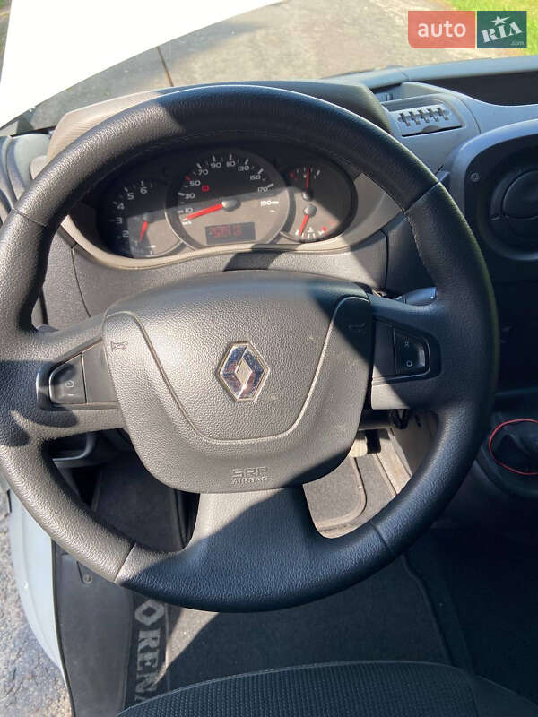 Автовоз Renault Master 2013 в Радивилове