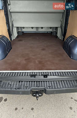 Грузопассажирский фургон Renault Master 2018 в 