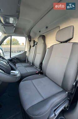 Вантажний фургон Renault Master 2023 в 