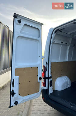 Вантажний фургон Renault Master 2023 в 