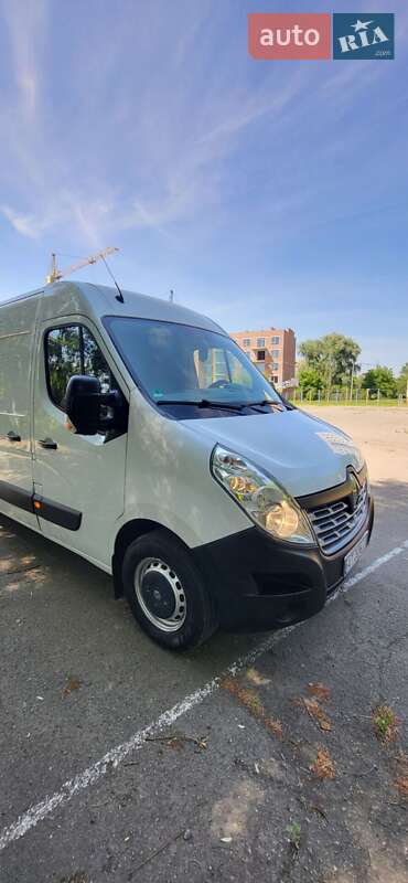 Грузовой фургон Renault Master 2015 в 