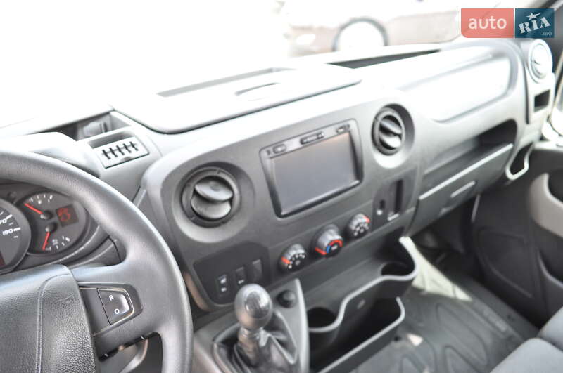 Грузопассажирский фургон Renault Master 2018 в Киеве