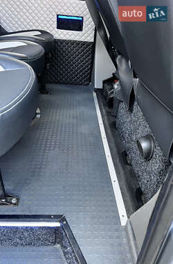 Микроавтобус Renault Master 2020 в 