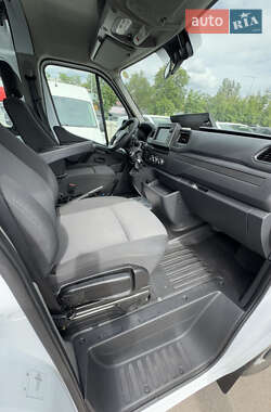 Микроавтобус Renault Master 2020 в 