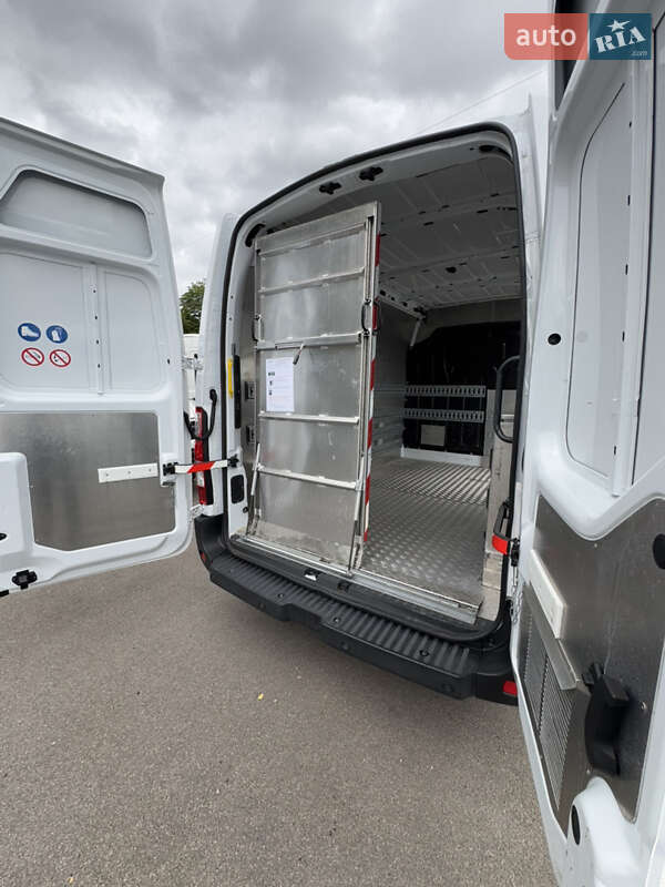 Грузовой фургон Renault Master 2021 в Киеве фото 34 Грузовой фургон Renault Master 2021 в Киеве