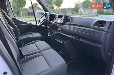 Грузовой фургон Renault Master 2021 в 
