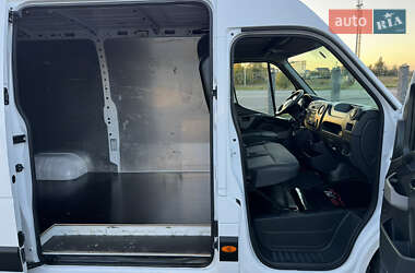 Грузовой фургон Renault Master 2018 в 