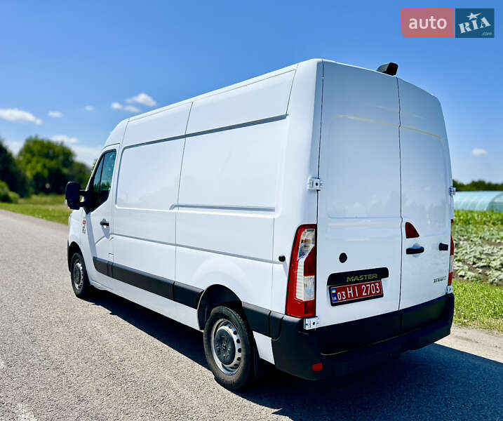 Вантажний фургон Renault Master 2021 в Дніпрі