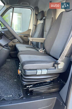 Грузовой фургон Renault Master 2020 в 