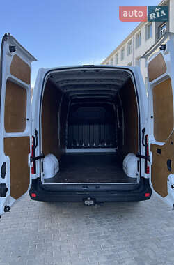 Грузовой фургон Renault Master 2020 в 