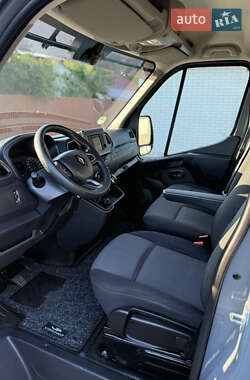 Грузовой фургон Renault Master 2020 в 