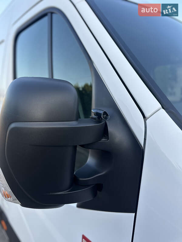 Вантажний фургон Renault Master 2020 в Дубні