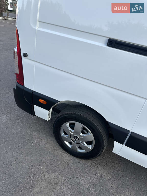 Вантажний фургон Renault Master 2020 в Дубні