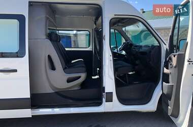 Грузопассажирский фургон Renault Master 2010 в 